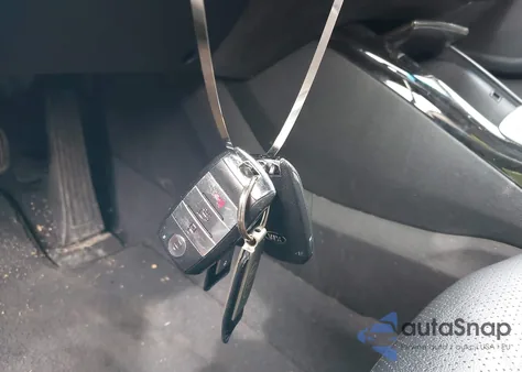 2017 Kia Sorento 3.3L Ex from USA, damaged, VIN 5XYPHDA54HG230400